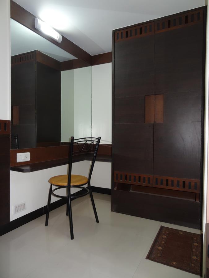 Hotel Ayodhya Kolhapur Ngoại thất bức ảnh