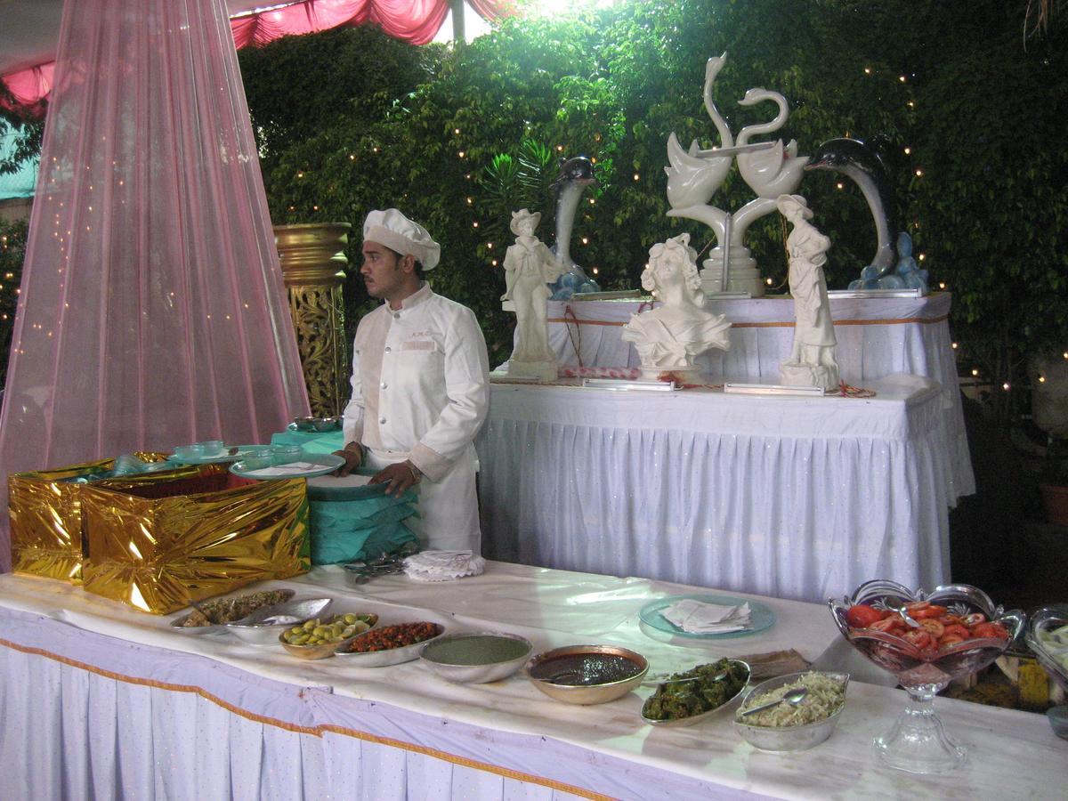 Hotel Ayodhya Kolhapur Ngoại thất bức ảnh