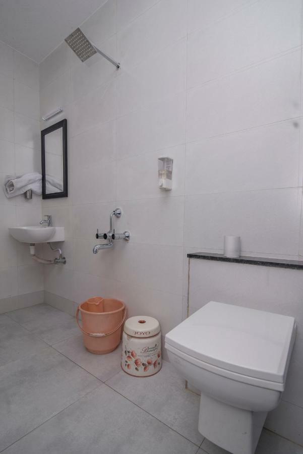 Hotel Ayodhya Kolhapur Ngoại thất bức ảnh