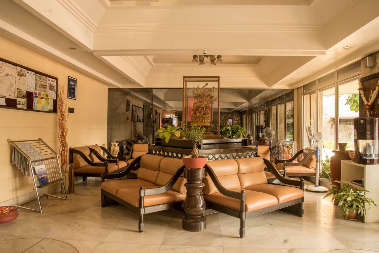 Hotel Ayodhya Kolhapur Ngoại thất bức ảnh