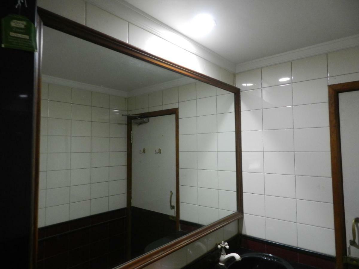 Hotel Ayodhya Kolhapur Ngoại thất bức ảnh